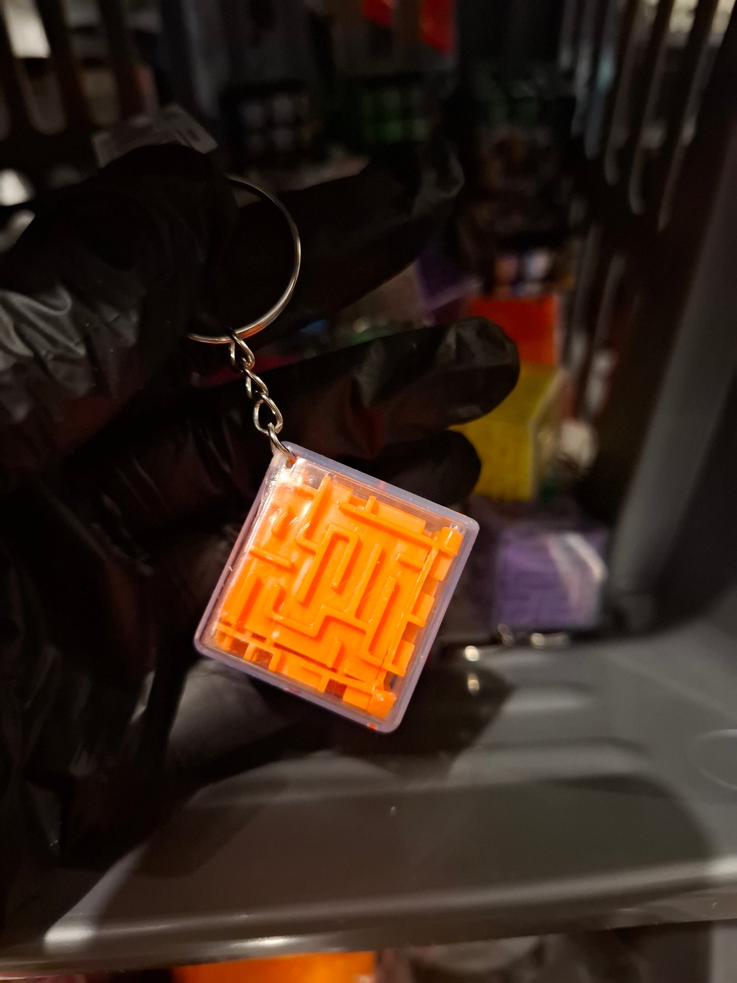 Puzzle solving keyring