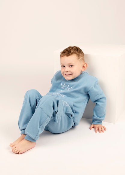 Stylish boys tracksuit